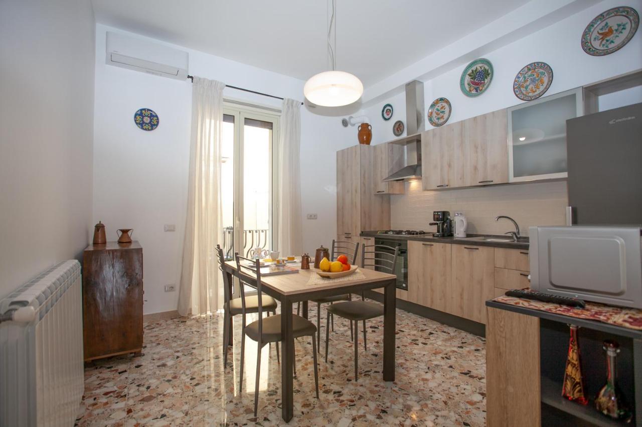Casa Rosa Appartement Taormina Buitenkant foto