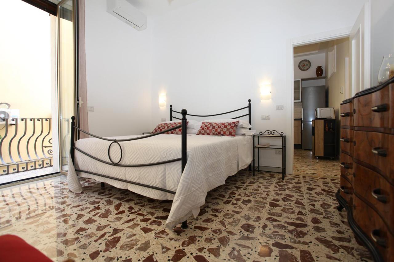 Casa Rosa Appartement Taormina Buitenkant foto